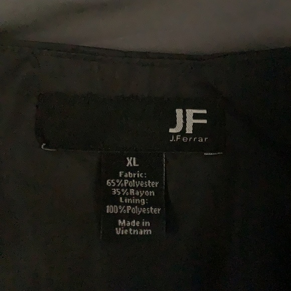 Vest - Picture 3 of 3